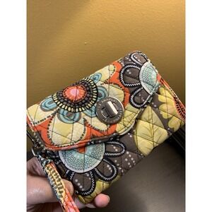 Vera Bradley Flower Shower Turnlock Wallet Wristlet Quilted Floral Pattern